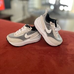 Nike Kids' Cream and Black Sneakers